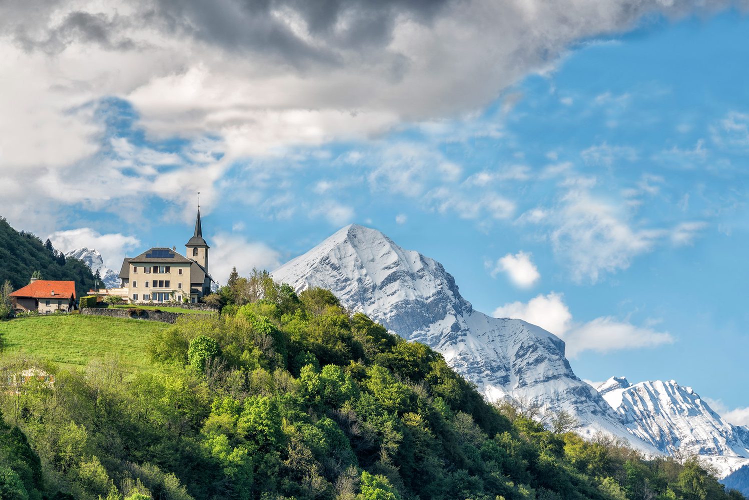Albertville et ses montagnes.