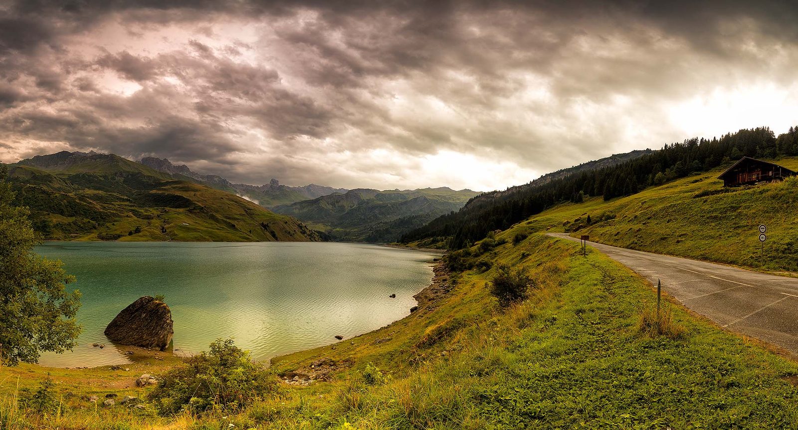 Le lac de Roselend (Beaufortain), en juillet 2018.